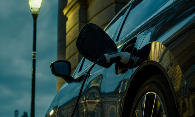 Taxe au kilomètre pour voitures électriques : enjeux et perspectives pour la France